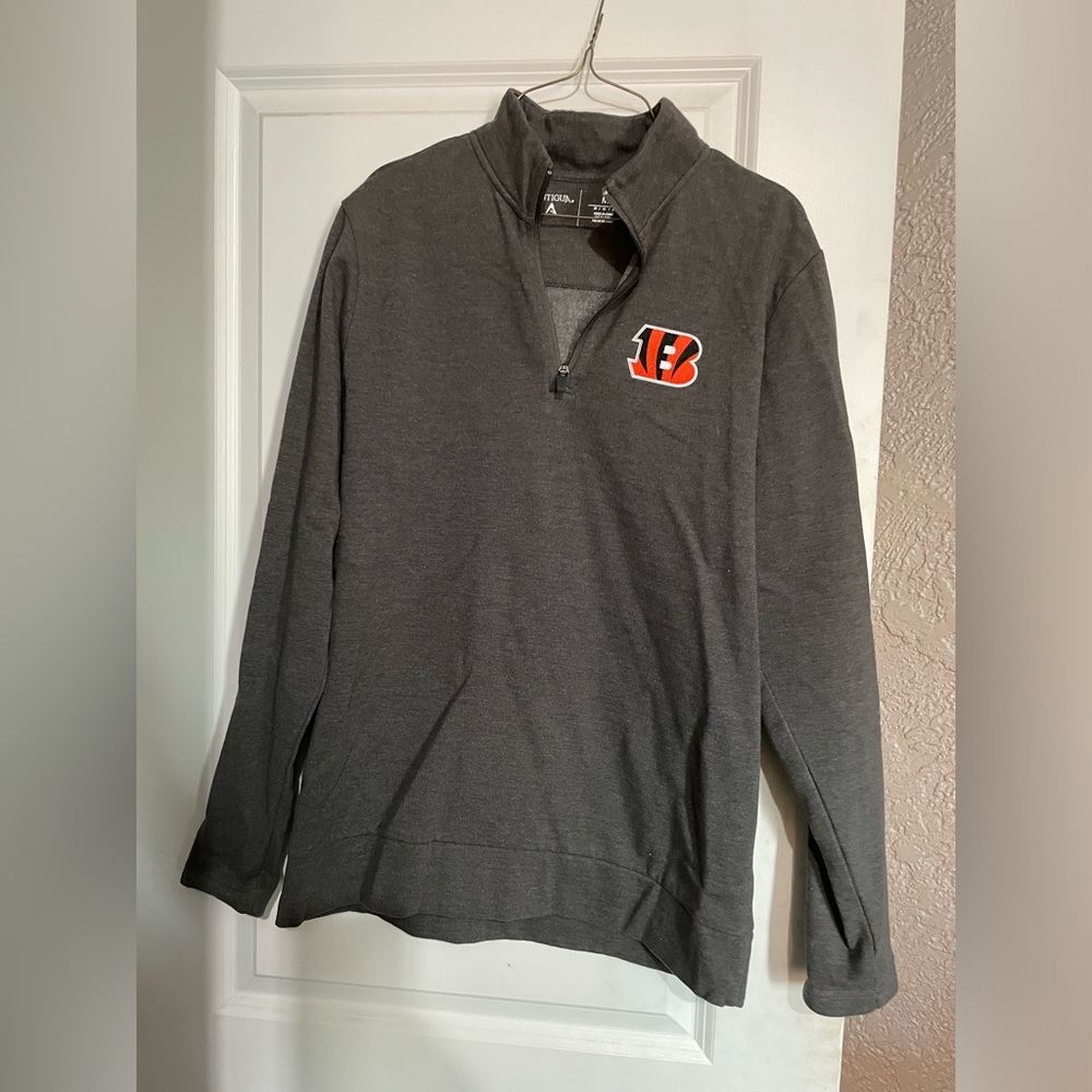 Bengals crew neck. Size M